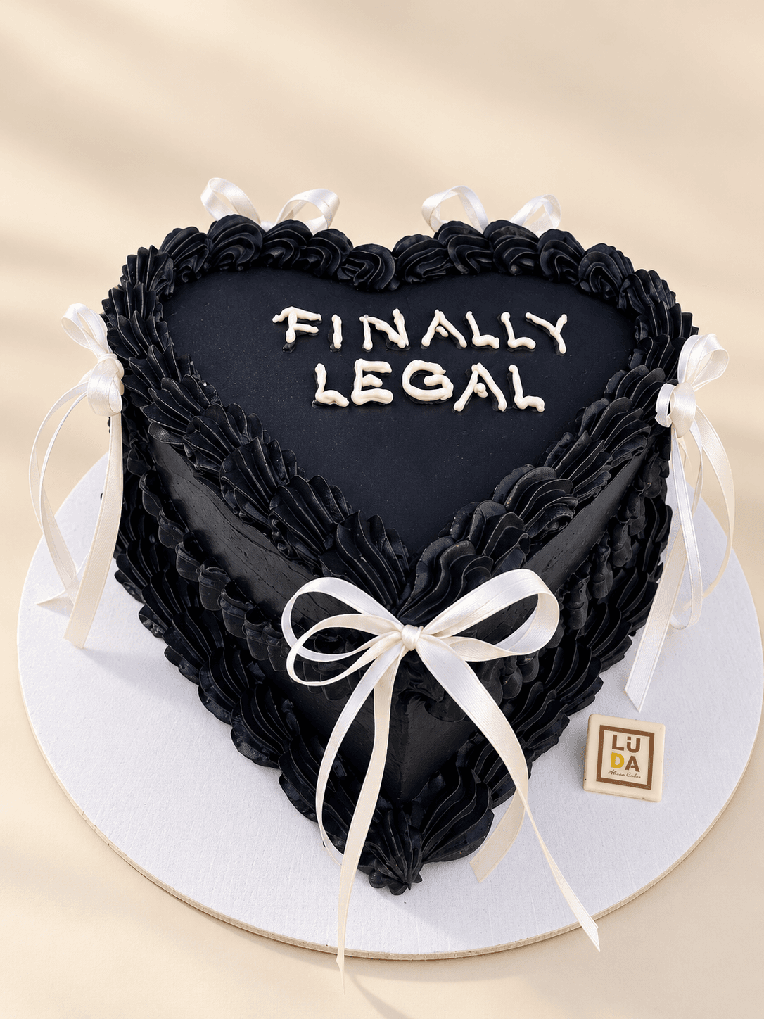 Torta Fiocco Nero