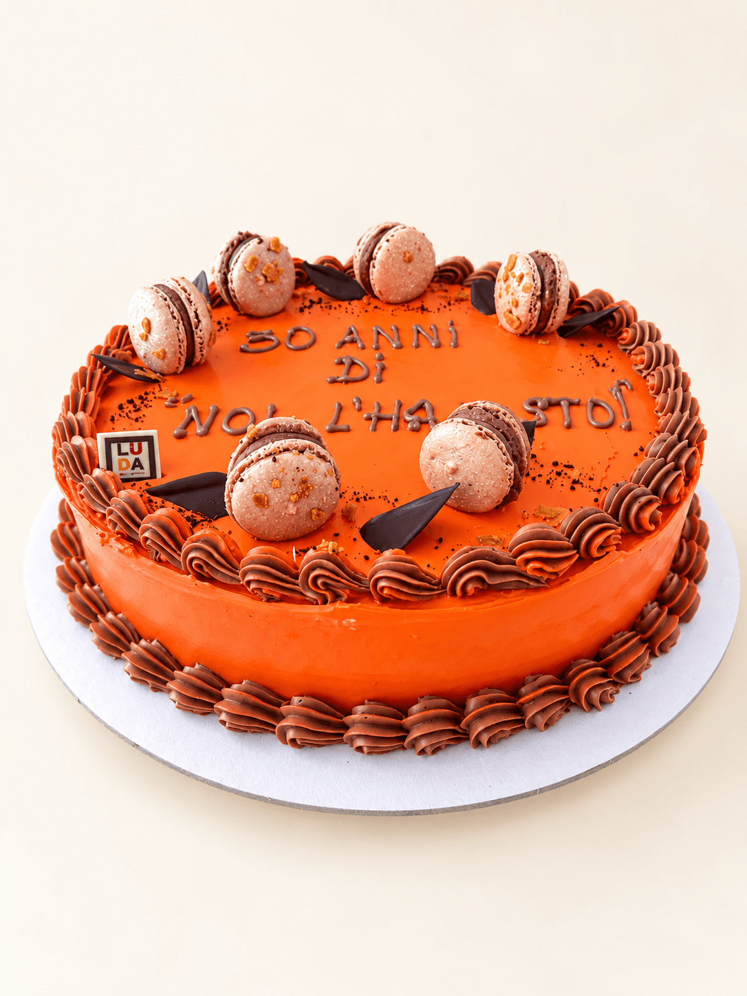 Torta Arancia e Macaron